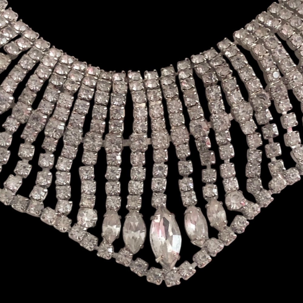 Vintage White Crystal Statement Bib Necklace - Picture 6 of 6